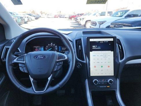 Used 2024 Ford Edge SEL w/ Convenience Package image 12