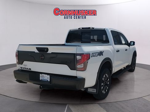 Used 2021 Nissan Titan PRO-4X w/ Pro-4x Convenience Package AWD/4WD image 7