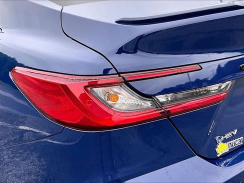 Used 2025 Toyota Camry SE FWD image 33