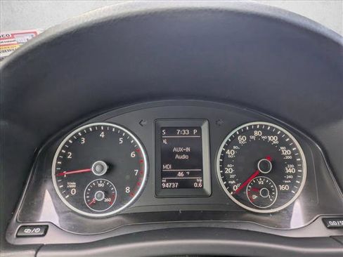 Used 2015 Volkswagen Tiguan SE AWD/4WD image 9