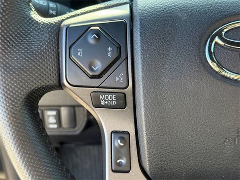 Used 2022 Toyota Tacoma TRD Sport image 24