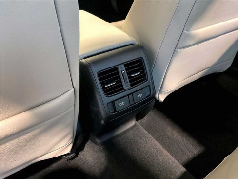 Used 2021 Honda Accord Touring image 33