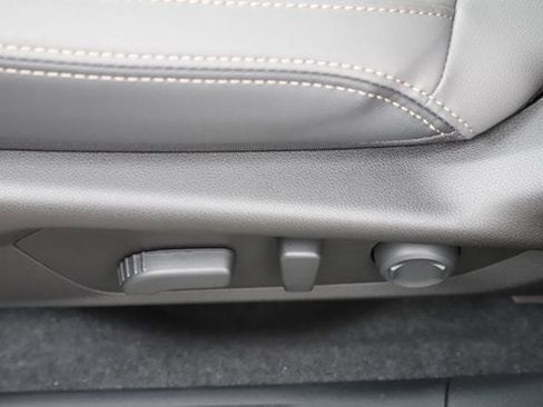 New 2026 Subaru Outback Limited AWD/4WD image 15