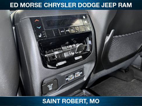 New 2025 Jeep Grand Cherokee L Limited w/ Luxury Tech Group II AWD/4WD image 21