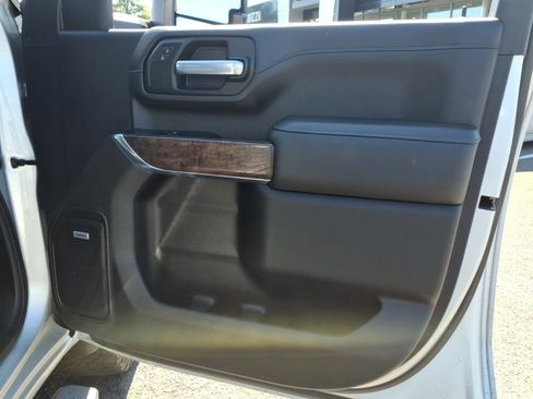 Used 2020 GMC Sierra 2500 Denali w/ Denali Ultimate Package AWD/4WD image 16