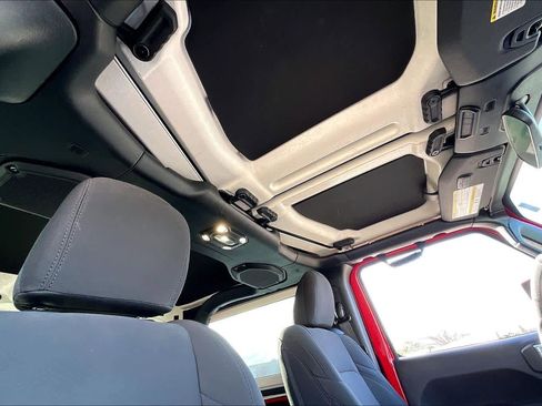 Used 2023 Jeep Wrangler Sport S image 11