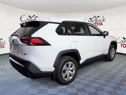 Used 2024 Toyota RAV4 LE FWD image 7
