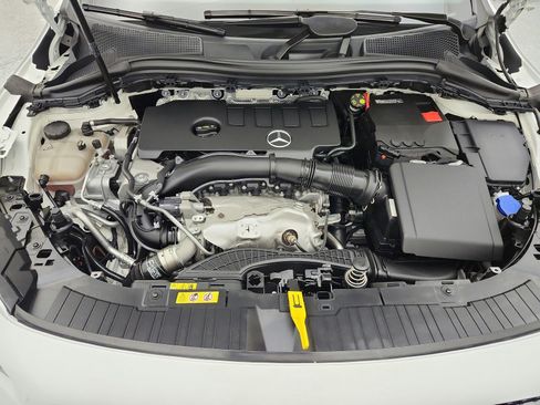 Certified 2023 Mercedes-Benz GLA 250 4MATIC image 23