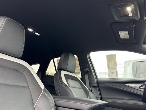 New 2025 Chevrolet Blazer EV LT image 17