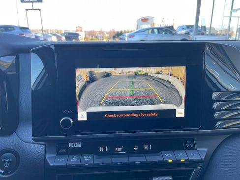 Used 2025 Toyota Camry LE image 17