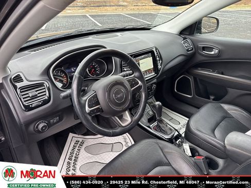 Used 2018 Jeep Compass Limited w/ Navigation Group image 12