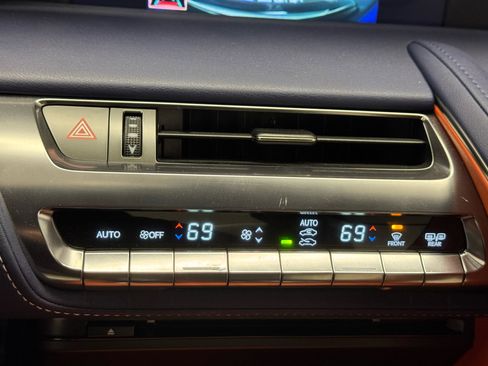 Used 2018 Lexus LC 500 Coupe image 20