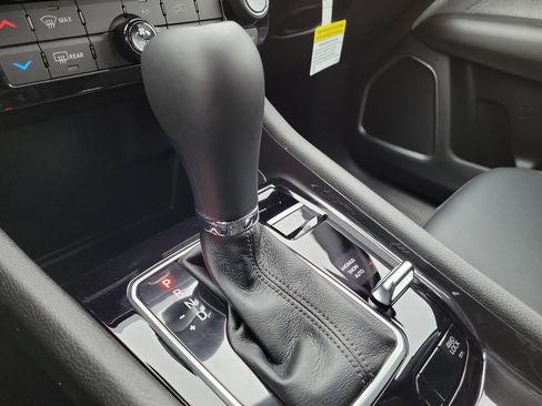 New 2026 Jeep Compass Latitude image 34