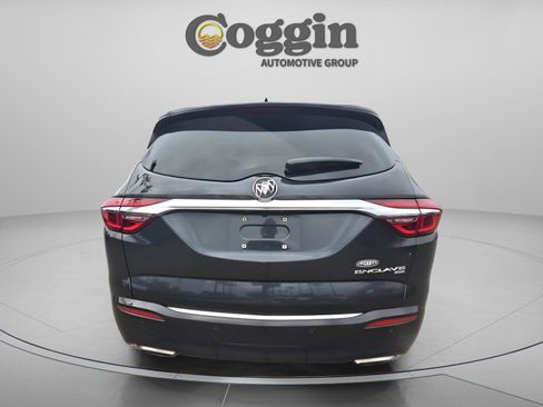 Used 2019 Buick Enclave Essence image 3