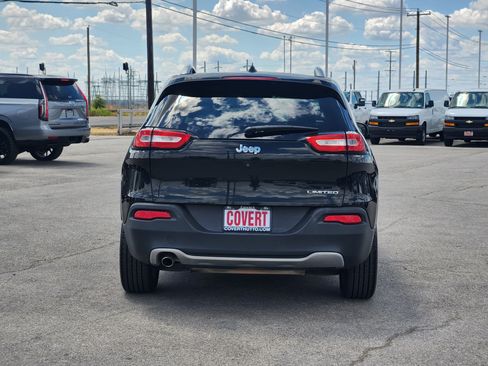 Used 2016 Jeep Cherokee Limited FWD image 6