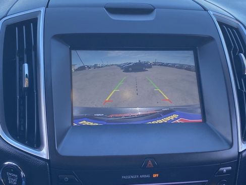 Used 2015 Ford Edge Titanium image 28