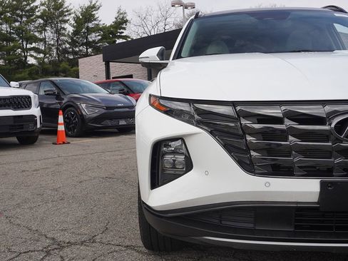 Used 2023 Hyundai Tucson Limited image 14