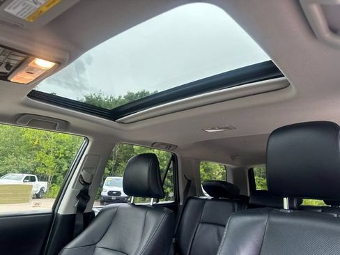 Used 2018 Toyota 4Runner Limited AWD/4WD image 31