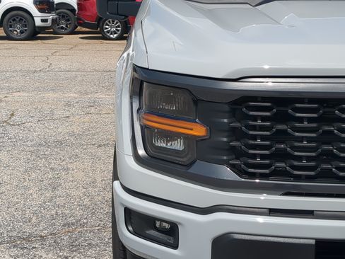 New 2026 Ford F150 STX w/ Equipment Group 200A RWD image 8