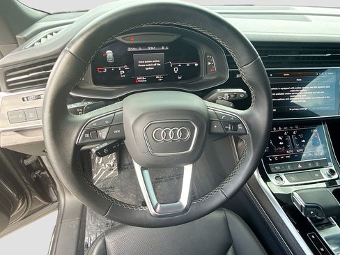 Used 2023 Audi Q8 Premium Plus image 38