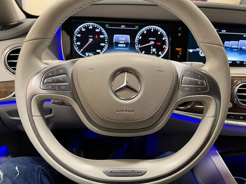 Used 2017 Mercedes-Benz S 550 Sedan image 20