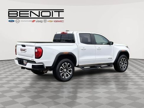 Used 2024 GMC Canyon AT4 w/ AT4 Premium Package AWD/4WD image 5