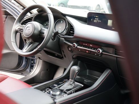 Certified 2025 MAZDA MAZDA3 s image 19