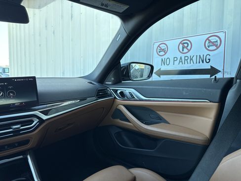 Used 2023 BMW i4 eDrive40 image 18