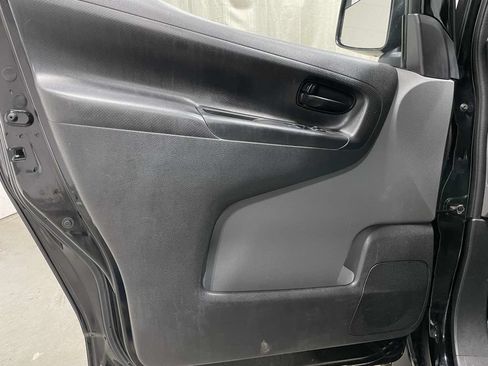 Used 2020 Nissan NV200 S FWD image 8