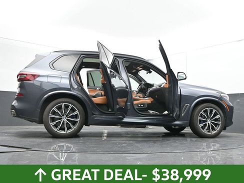 Used 2022 BMW X5 M50i image 76