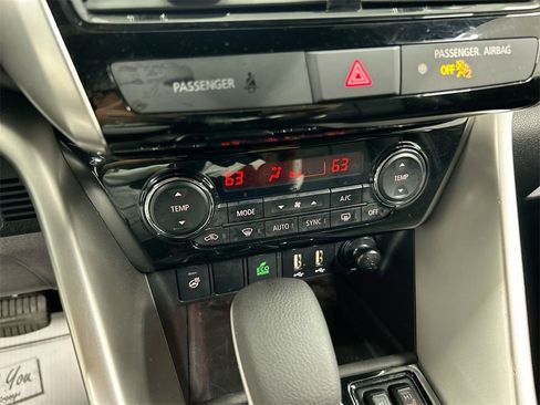 Used 2024 Mitsubishi Eclipse Cross SEL image 17