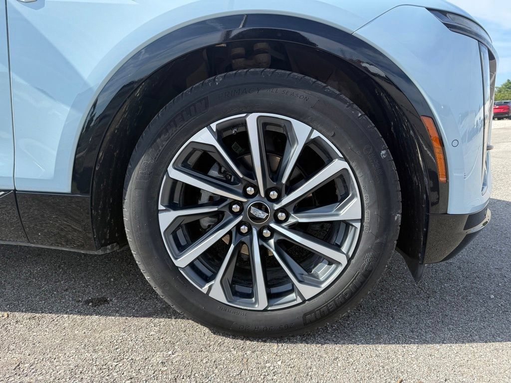 Certified 2024 Cadillac Lyriq Sport w/ LPO, Floor Liner Package AWD/4WD image 18