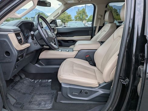 Used 2024 Ford Expedition Limited AWD/4WD image 27