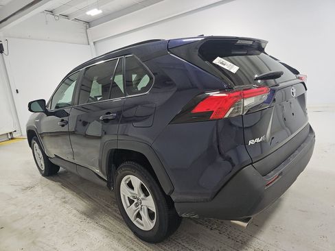 Used 2021 Toyota RAV4 XLE image 6
