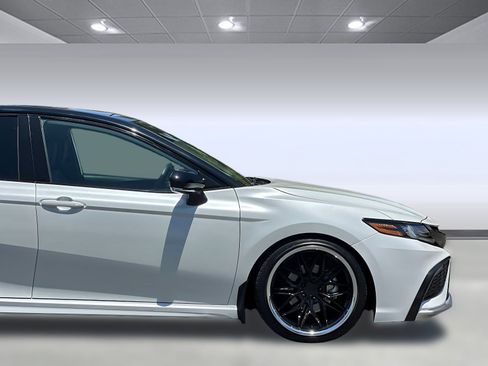 Used 2023 Toyota Camry XSE FWD image 32