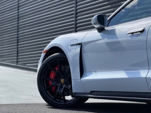 New 2024 Porsche Taycan GTS image 12