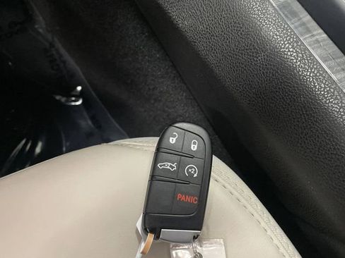 Used 2021 Chrysler 300 Touring L image 24