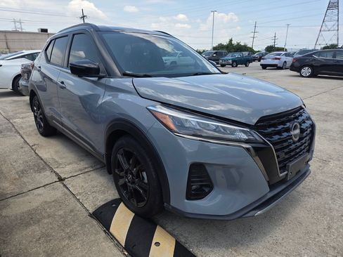Used 2023 Nissan Kicks SR FWD image 5