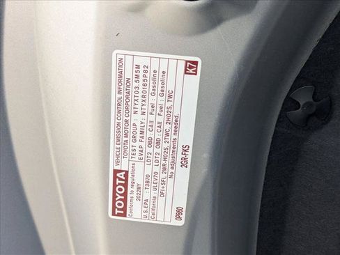 Used 2022 Toyota Highlander LE FWD image 24