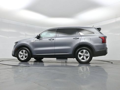 Used 2023 Kia Sorento LX FWD image 54