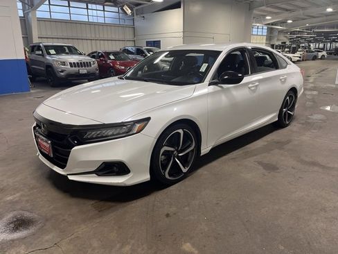 Used 2021 Honda Accord Sport image 7