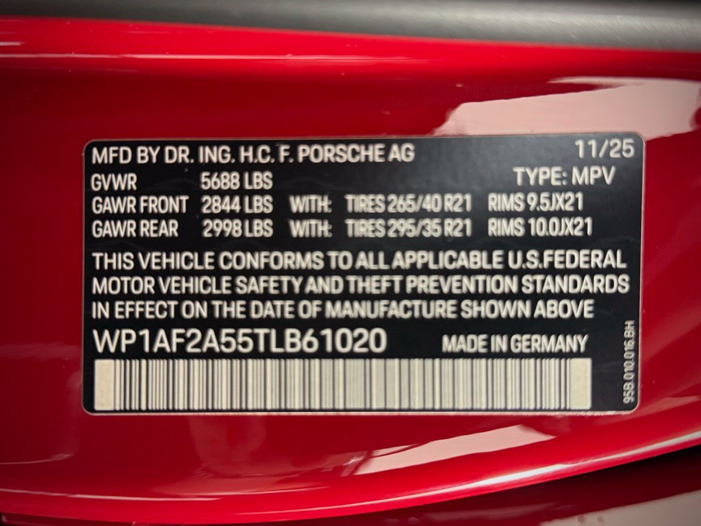 New 2026 Porsche Macan GTS AWD/4WD image 31