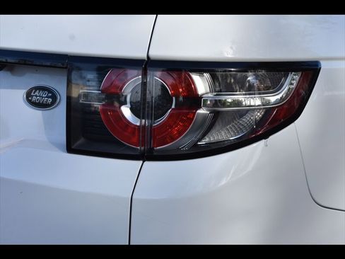 Used 2016 Land Rover Discovery Sport SE AWD/4WD image 49