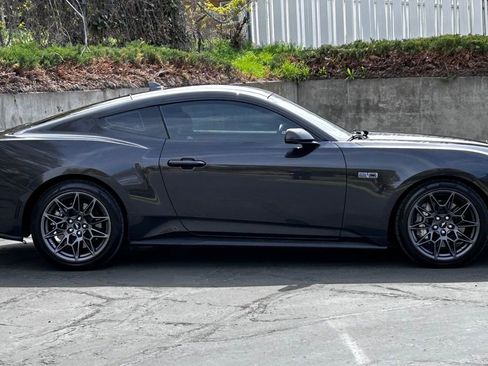 Used 2024 Ford Mustang GT Premium RWD image 6