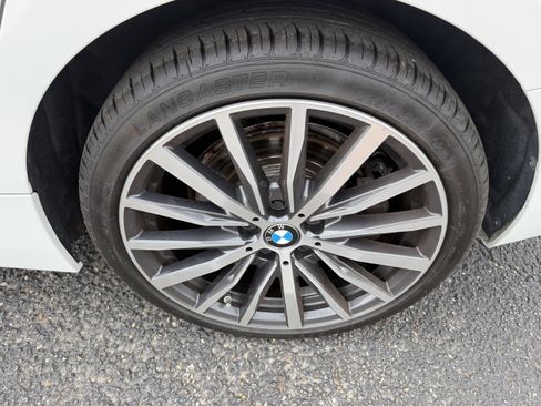 Used 2024 Toyota Camry SE image 9