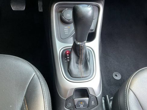 Used 2021 Jeep Compass Latitude AWD/4WD image 34