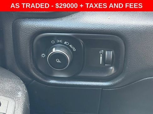 Used 2022 RAM 2500 Tradesman w/ Chrome Appearance Group AWD/4WD image 19