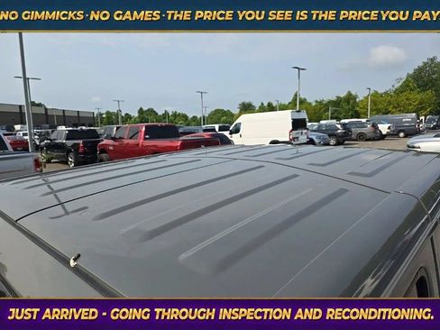 Used 2022 Jeep Gladiator Rubicon w/ LED Lighting Group AWD/4WD image 13