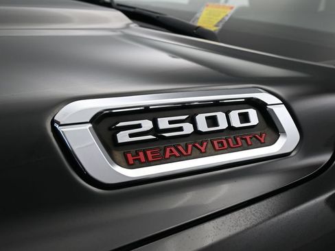 Used 2024 RAM 2500 Limited AWD/4WD image 35