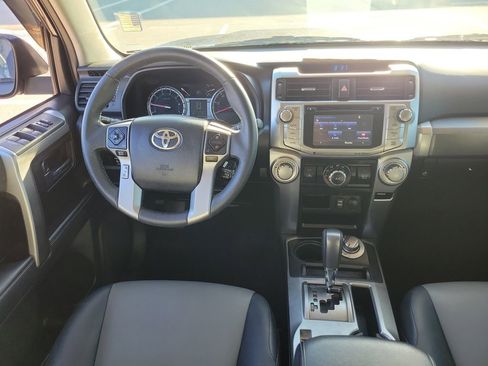 Used 2018 Toyota 4Runner SR5 Premium image 21